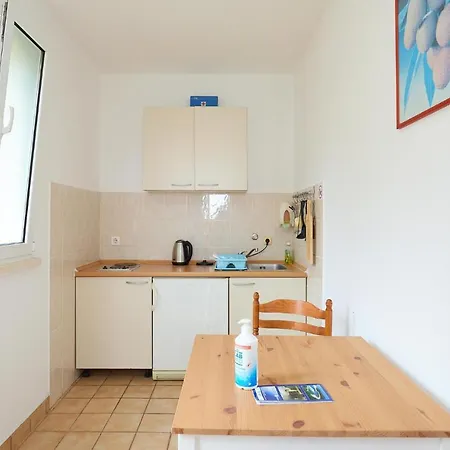 1 Bedroom Lovely In Saplunara