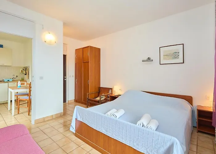 Daire 1 Bedroom Lovely In Saplunara
